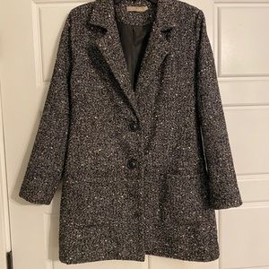 Bata black & white peacoat